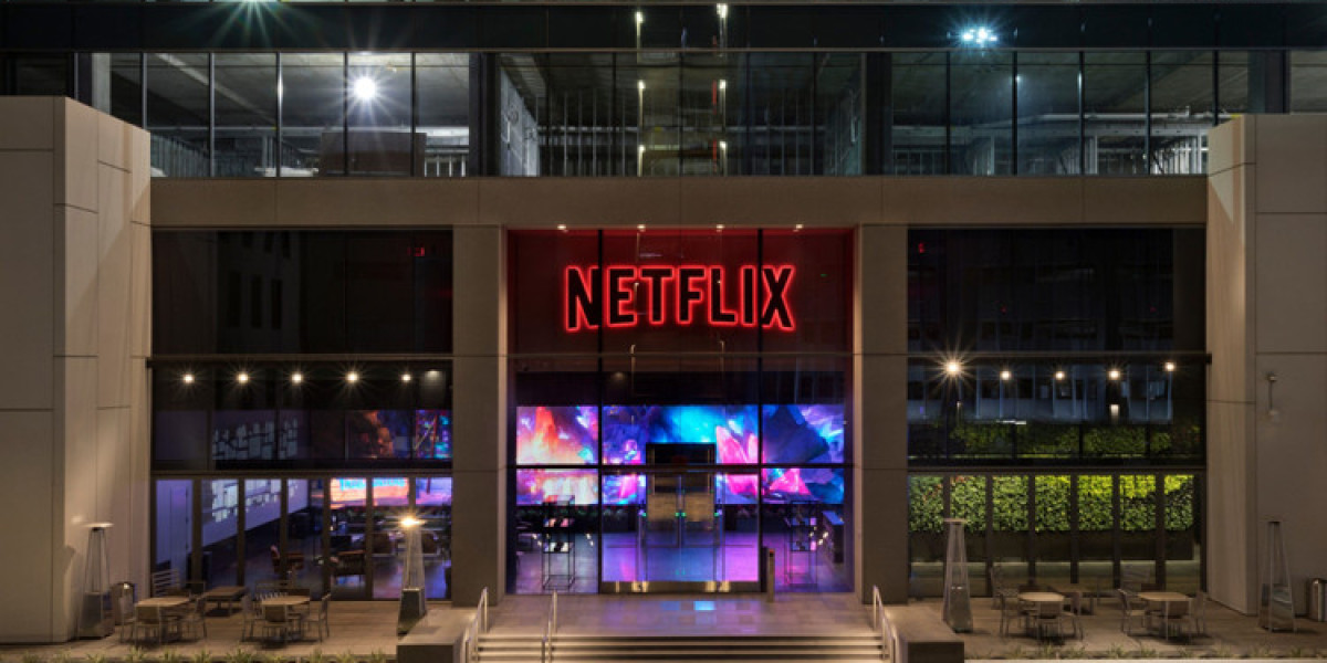Netflix Toronto Production Hub – Expansion & Studio Deals
